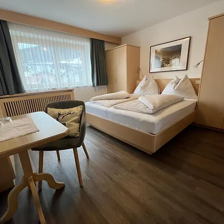 Lägenhet Franzele & Breakfast