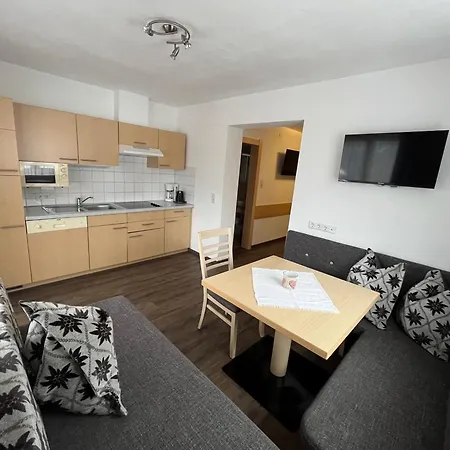 Franzele & Breakfast Апартаменти *